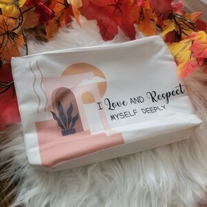 Cosmetic Pouch / Essential Pouch Storage Organizer